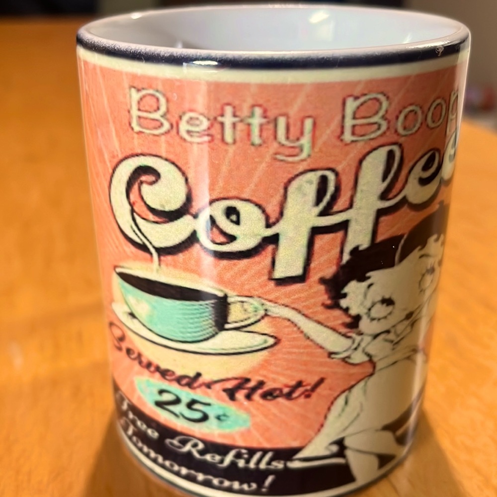 Sublimation Betty Boop 12 oz mug.